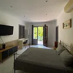 Villa Serenice - F2 Au Calme, Climatise, Wifi Et Parking Gratuit