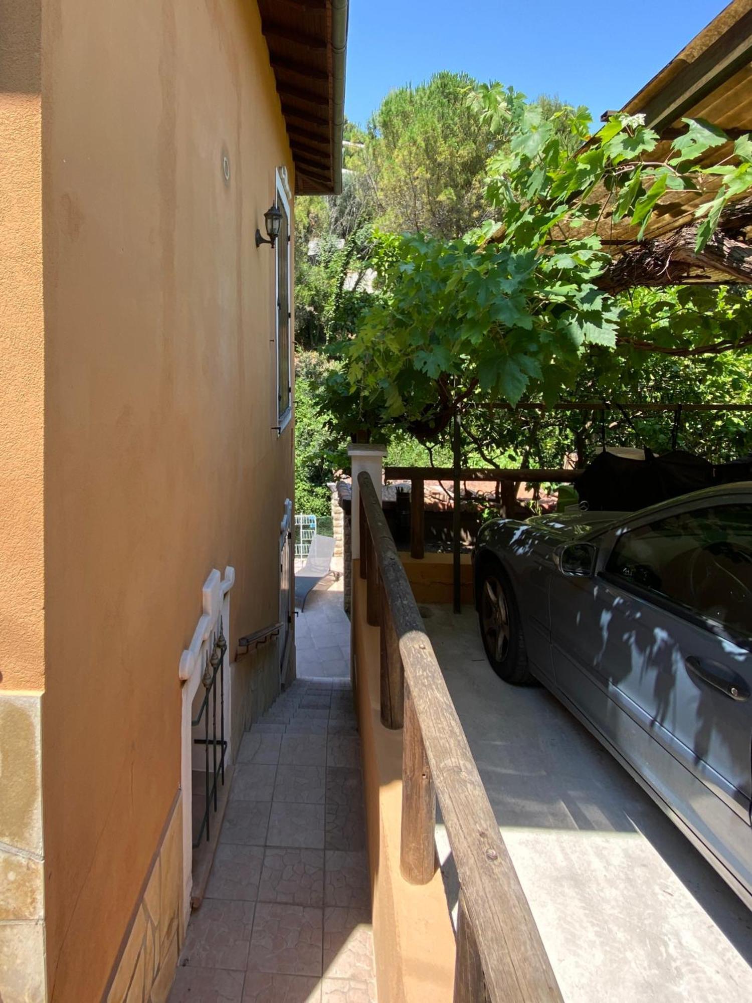 Ferienhaus Serenice - F2 Au Calme, Climatise, Wifi Et Parking Gratuit Nizza